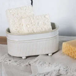 Antique White Metal Trough Planter With Ball Feet - Foreside Home & Garden -Decor Home Life Store GUEST 1ff4dbba ba7a 4d4c 874b 42e151fef93c