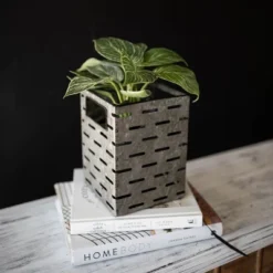 Flower Tin Galvanized Metal Planter - Foreside Home & Garden -Decor Home Life Store GUEST 32267878 ea81 4778 a8bc 5c1a07636afc