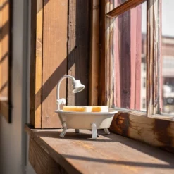 Antique Bathtub Mini Planter Tan Metal By Foreside Home & Garden