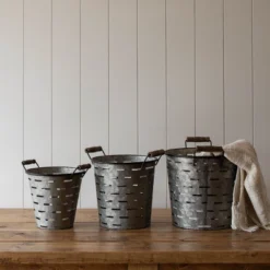 Set Of 3 Galvanized Metal & Wood Baskets - Foreside Home & Garden 15 Set Of 3 Galvanized Metal & Wood Baskets - Foreside Home & Garden -Decor Home Life Store GUEST a5c63888 7b83 4e8e acc6 e9c0540c49a4