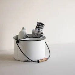 White Metal Caddy - Foreside Home & Garden -Decor Home Life Store GUEST cec47ae1 6e87 487f b8ac 6cd312433449